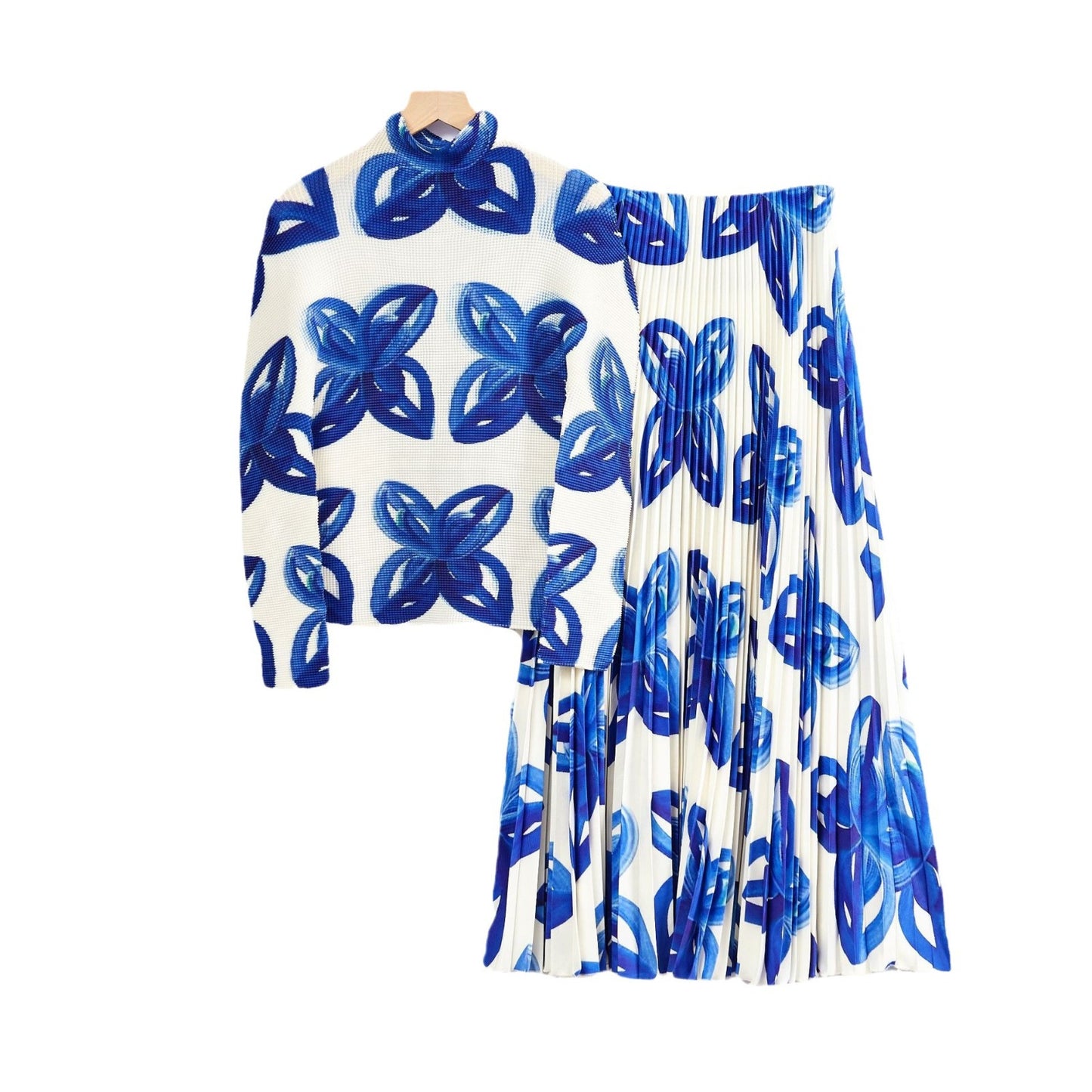 Miyake Casual Suit for Women, Autumn New Fashion, European High-End Top with Printed Pleated Skirt Two-Piece Set