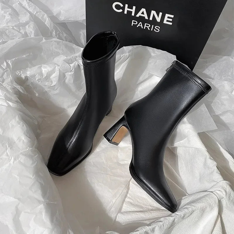 Botines cuadrados de otoño, cómodas botas de tacón alto de cuero suave, zapatos de mujer de temperamento Simple con cremallera a la moda