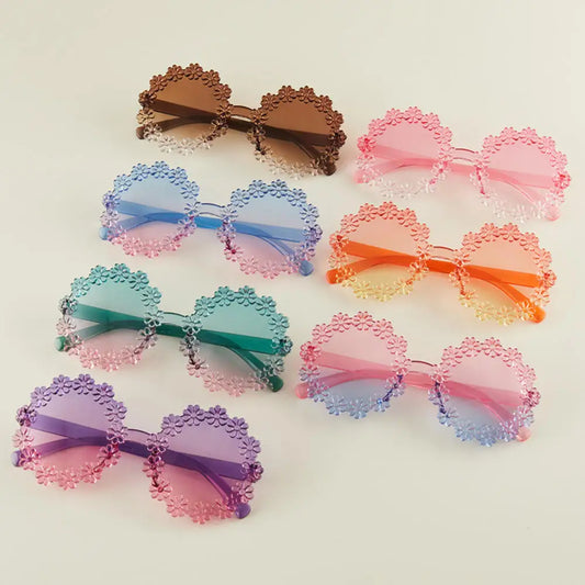 Gafas de sol con montura de pétalos, gafas de sol artísticas con forma de flor de margarita, gafas coloridas, gafas decorativas vibrantes para viajes a la playa y al aire libre