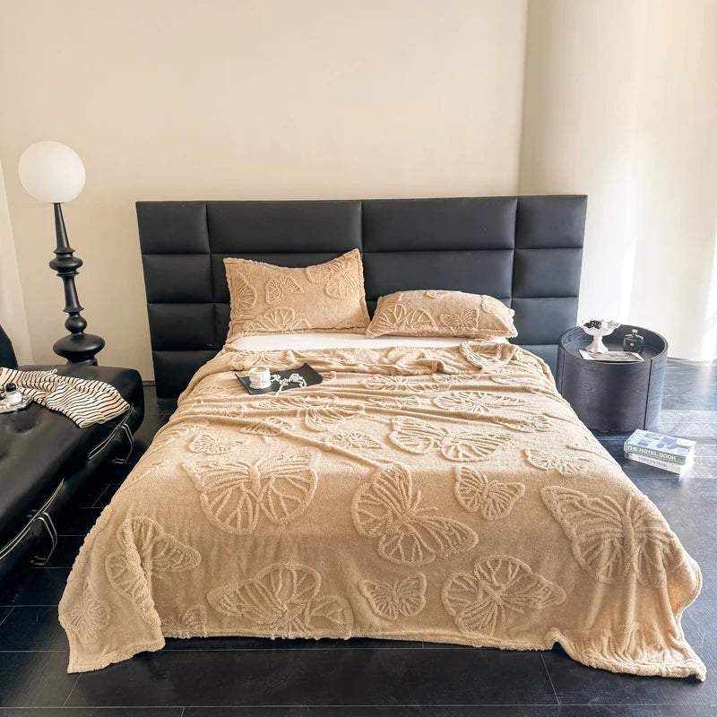 Lujosa manta jacquard de mariposa de gasa, chal suave y acogedor de franela, perfecto para sofá o cama