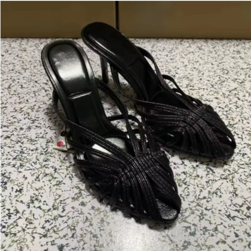 Zapatillas de tacón alto de marca con diseño de banda estrecha dorada, sandalias deslizantes de tacón fino con punta estrecha a la moda para mujer, zapatos elegantes para vestido de banquete