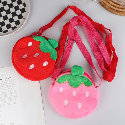 Adorable bolso bandolera de felpa de fresa de dibujos animados para niños y adultos