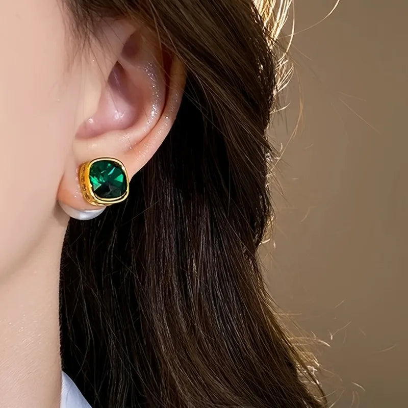 Pendientes de diseño cuadrado geométrico elegante retro con incrustaciones de circonita verde para ocasiones diarias y de fiesta de mujer