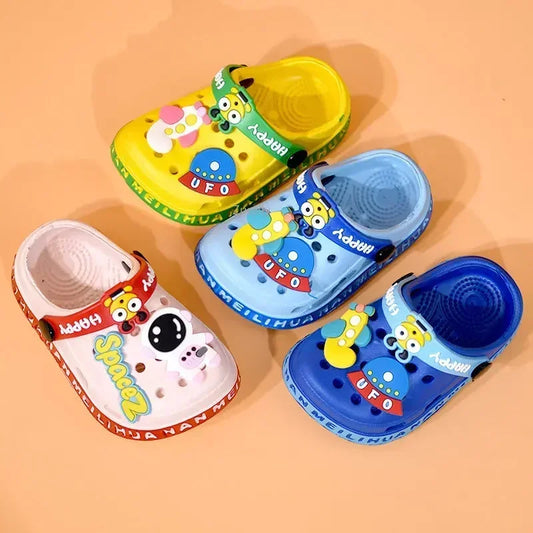 Nuevos niños, bebés, niños y niñas, zuecos de verano, suela suave, zapatillas de playa para jardín, sandalias, zapatos de bebé con agujeros de cueva para niños y niñas