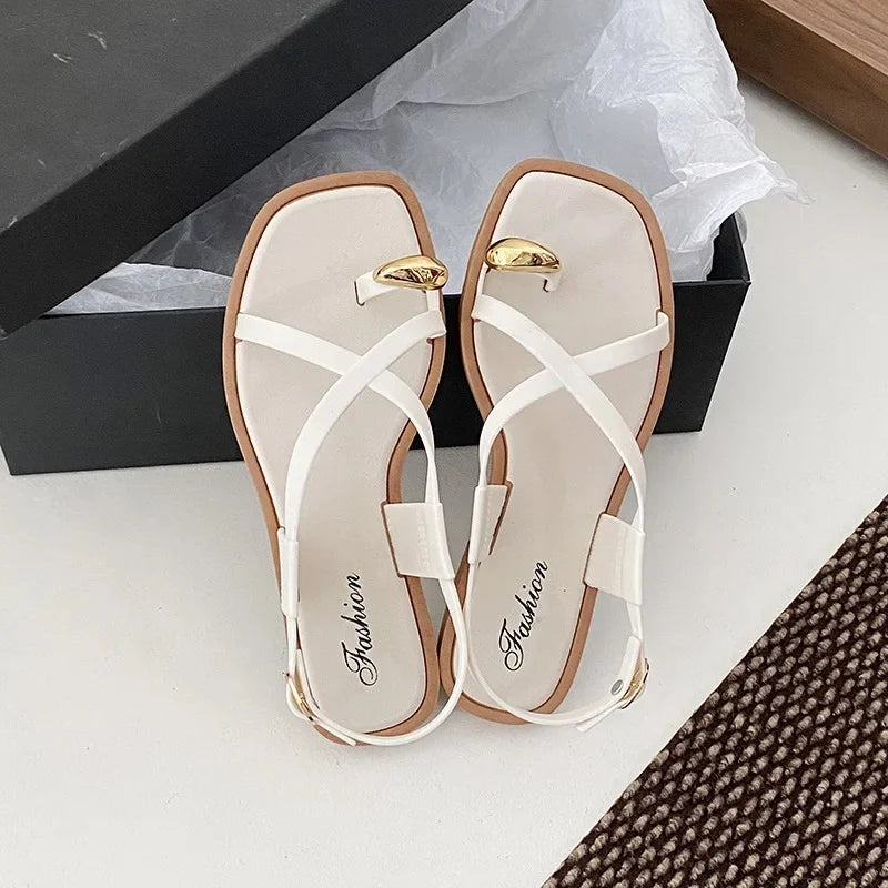 Sandalias de fondo plano de estilo francés para mujer, ropa para exteriores, Material de PVC de alta calidad, zapatillas de estilo romano para adultos, novedad de 2024