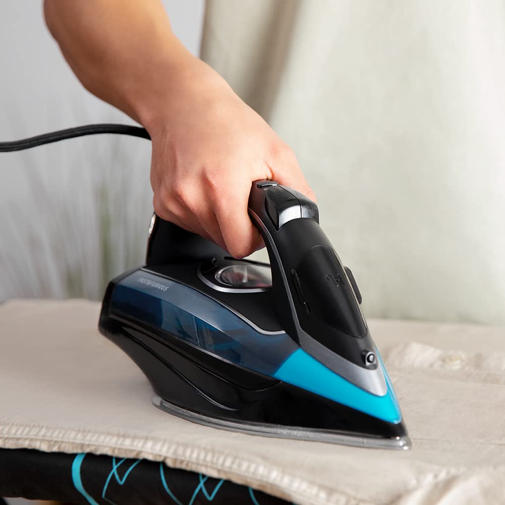 Cecotec Plancha Ropa Vapor Fast-Furious 5010 Vital, Suela de Aluminio Turbo Slide, Vapor continuo de 55 g/min, Golpe de vapor de 200 g/min, Regulador de temperatura, Antical, Antigoteo, 2600 W