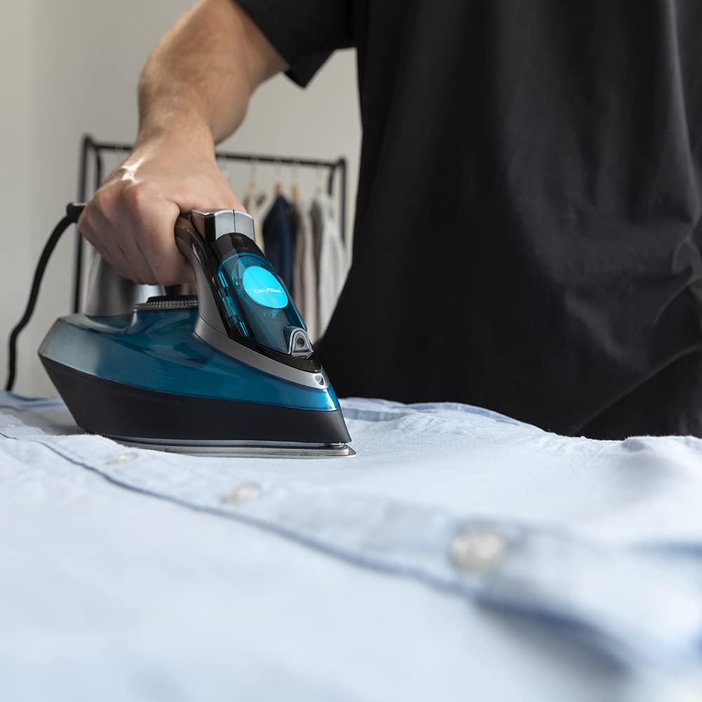 Cecotec Plancha Ropa Vapor Fast-Furious 5010 Vital, Suela de Aluminio Turbo Slide, Vapor continuo de 55 g/min, Golpe de vapor de 200 g/min, Regulador de temperatura, Antical, Antigoteo, 2600 W