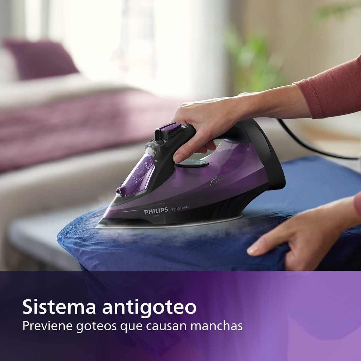 Philips Serie 5000 Plancha de Vapor, 2400W de Potencia, 45g/min, Golpe de Vapor 180g, Vapor Vertical, Suela SteamGlide Plus, Negro/Púrpura (DST5030/80)
