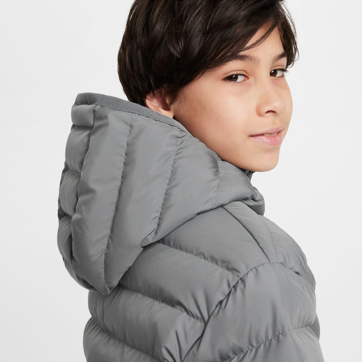 NIKE K Nsw Low Synfl Jkt Adp Hip Length Hooded Jkt Unisex - Niños y jóvenes