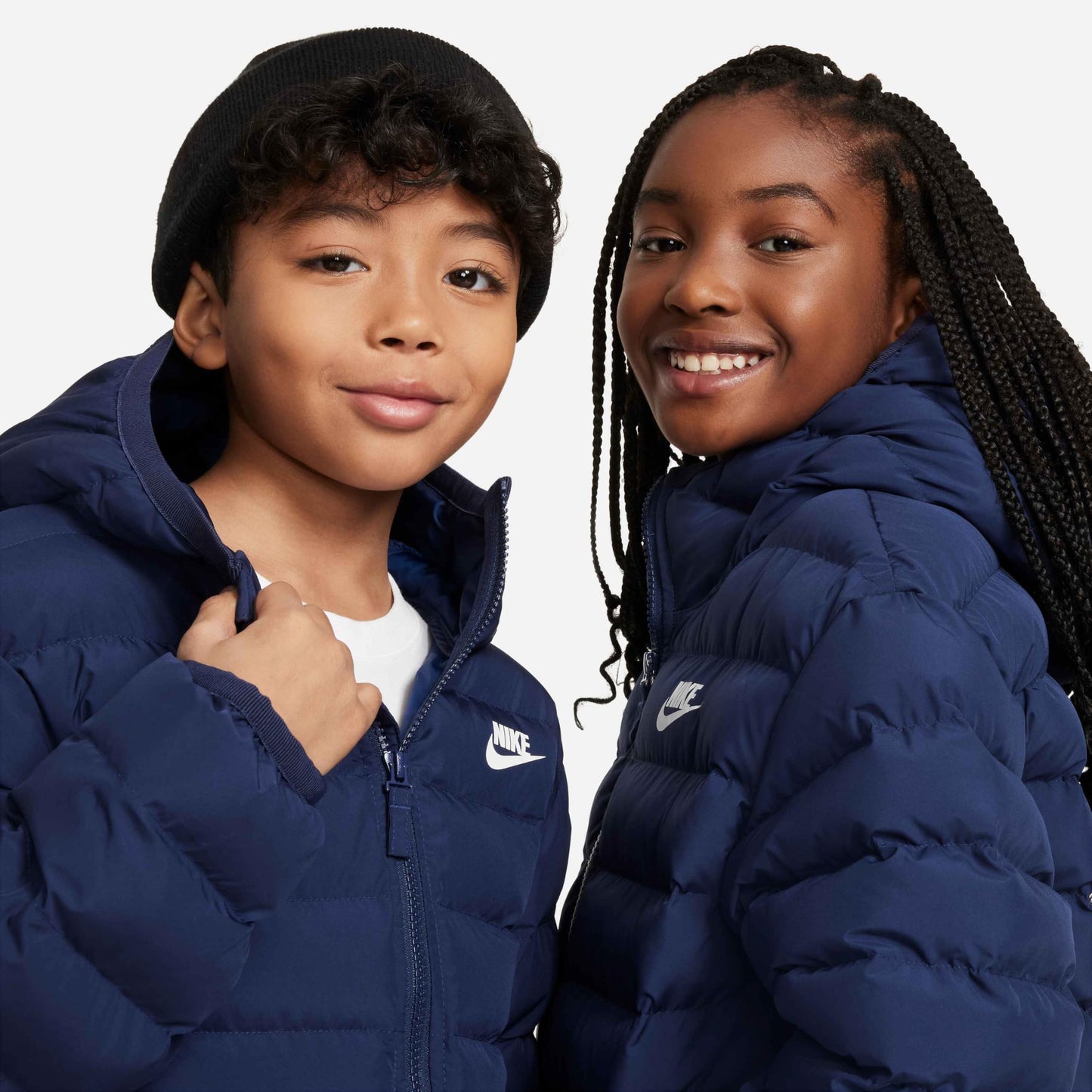 NIKE K Nsw Low Synfl Jkt Adp Hip Length Hooded Jkt Unisex - Niños y jóvenes