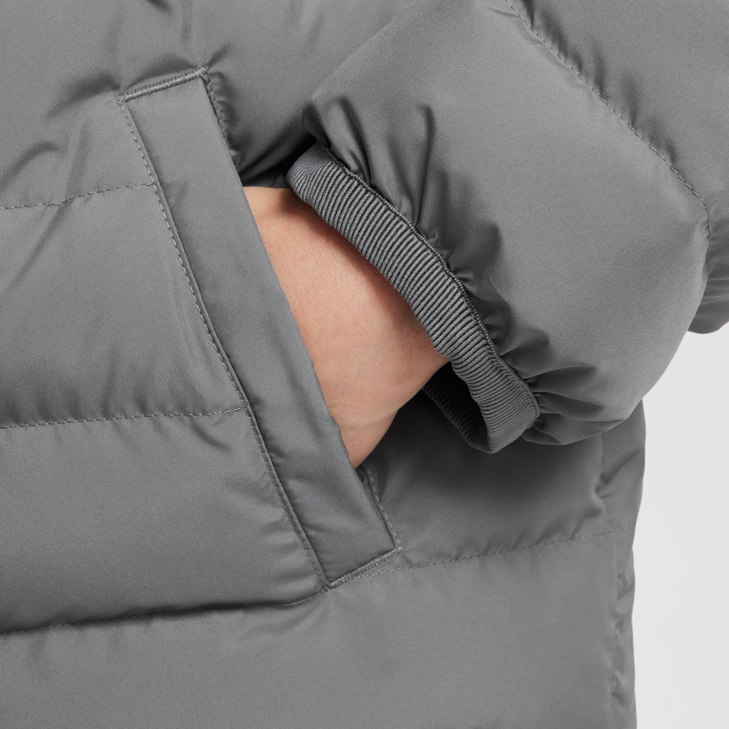 NIKE K Nsw Low Synfl Jkt Adp Hip Length Hooded Jkt Unisex - Niños y jóvenes