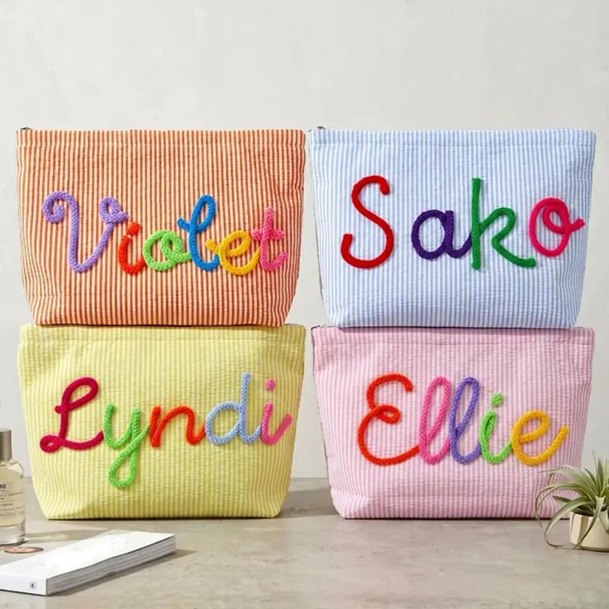 Bolsa de Maquillaje Personalizada de Tela Seersucker, Bolsa de Cosméticos con Nombre Personalizado, Regalo para Damas de Honor, Bolsa de Maquillaje de Viaje, Bolsa de Aseo a Rayas, Playa