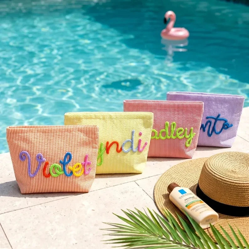 Bolsa de Maquillaje Personalizada de Tela Seersucker, Bolsa de Cosméticos con Nombre Personalizado, Regalo para Damas de Honor, Bolsa de Maquillaje de Viaje, Bolsa de Aseo a Rayas, Playa