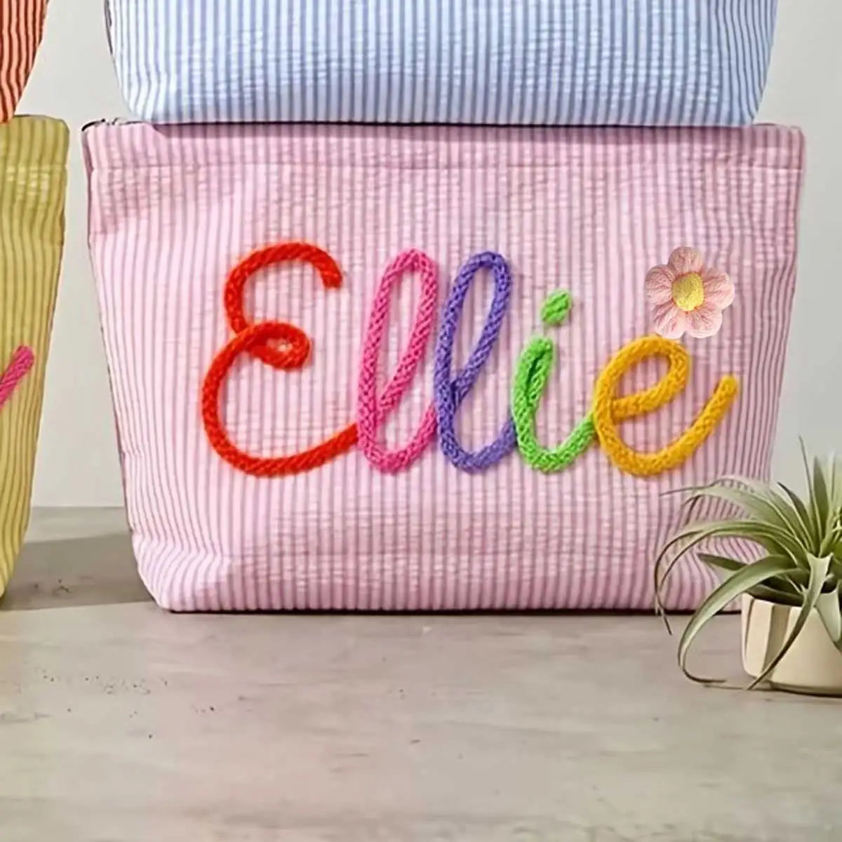 Bolsa de Maquillaje Personalizada de Tela Seersucker, Bolsa de Cosméticos con Nombre Personalizado, Regalo para Damas de Honor, Bolsa de Maquillaje de Viaje, Bolsa de Aseo a Rayas, Playa