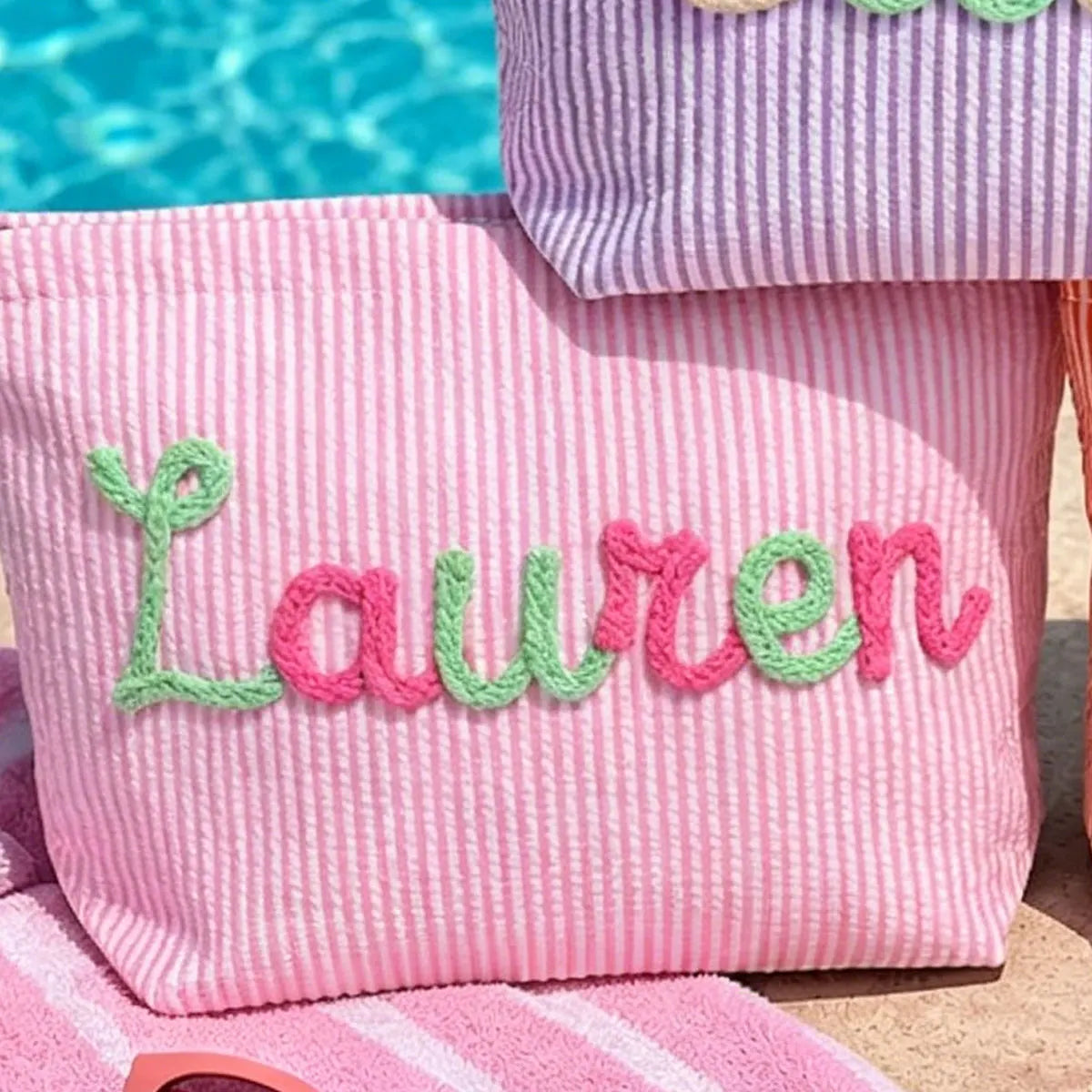 Bolsa de Maquillaje Personalizada de Tela Seersucker, Bolsa de Cosméticos con Nombre Personalizado, Regalo para Damas de Honor, Bolsa de Maquillaje de Viaje, Bolsa de Aseo a Rayas, Playa
