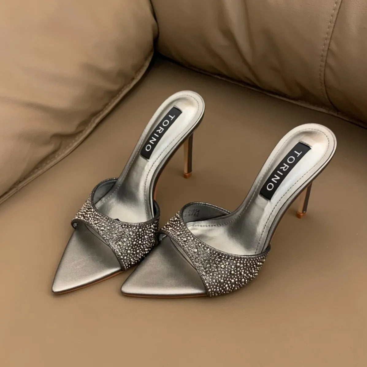 2026 Summer Autumn New Elegant Pointed Toe Peep Toe Stiletto Heel Strap Sandals Women's Light Luxury Sexy Rhinestone