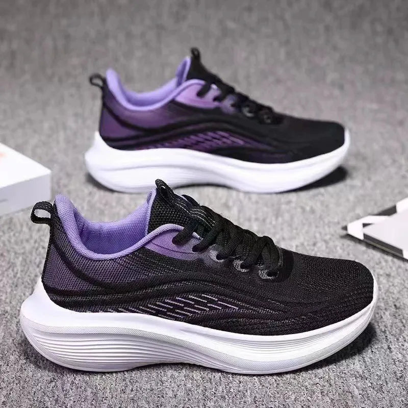 New Breathable Shoes Versatile Thick Soled Board Shoes, Spliced Sports and Leisure Running Shoes