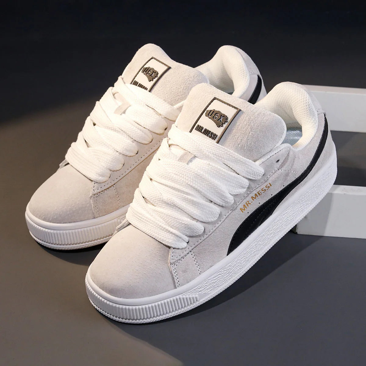 New Couple Bread Shoes Low Top Thick Sole Fashion Versatile Retro Trendy White Casual Skate Shoes