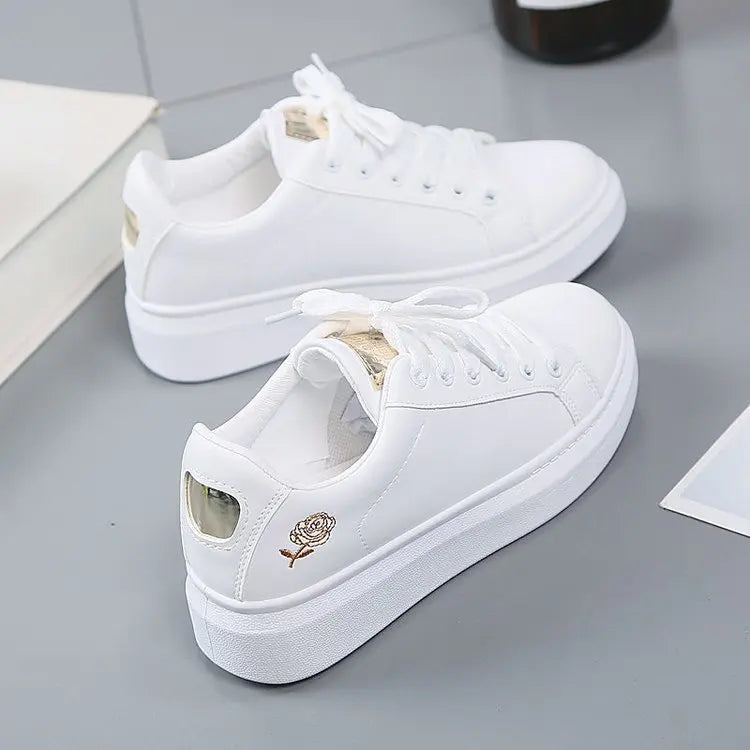 Women's Casual Board Chunky Sports Shoes New White Soft Features Fashionable Sneakers for Boys and Girls