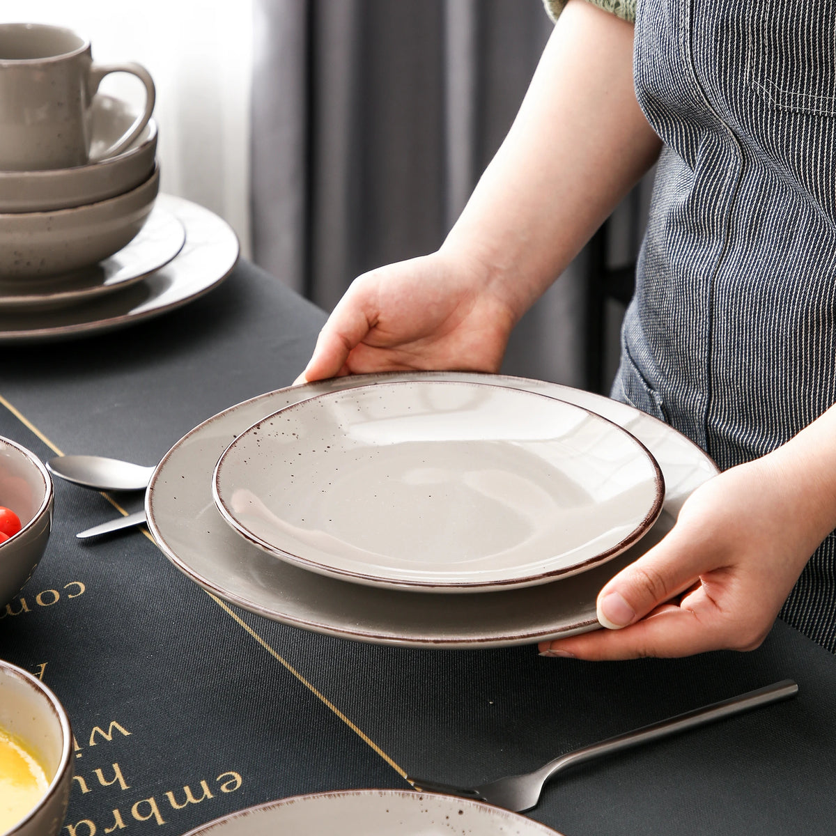 Vajilla de cerámica de gres, conjunto de taza, plato de cena, plato de postre y cuenco de 800 ml, modelo Vancasso VC-NAVIA-2-SLX123, color gris, desde 16, 32 y 48 piezas
