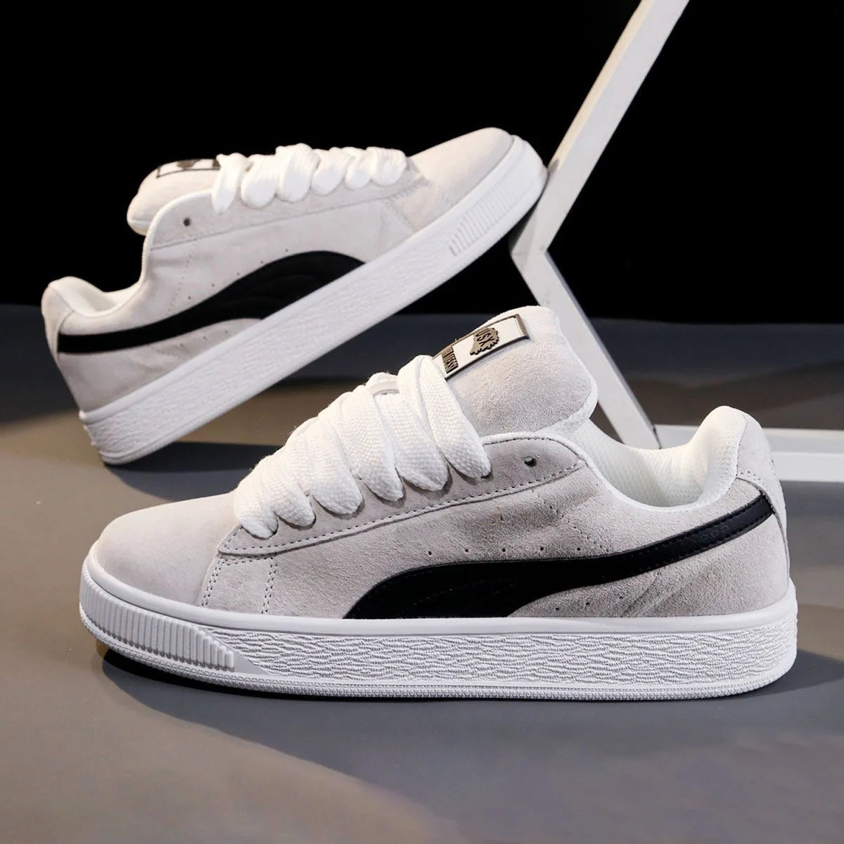 IStapromo Gifts Casual Classic Low-top Running Shoes for Men Women PU/Artificial Leather Upper Rubber Outsole