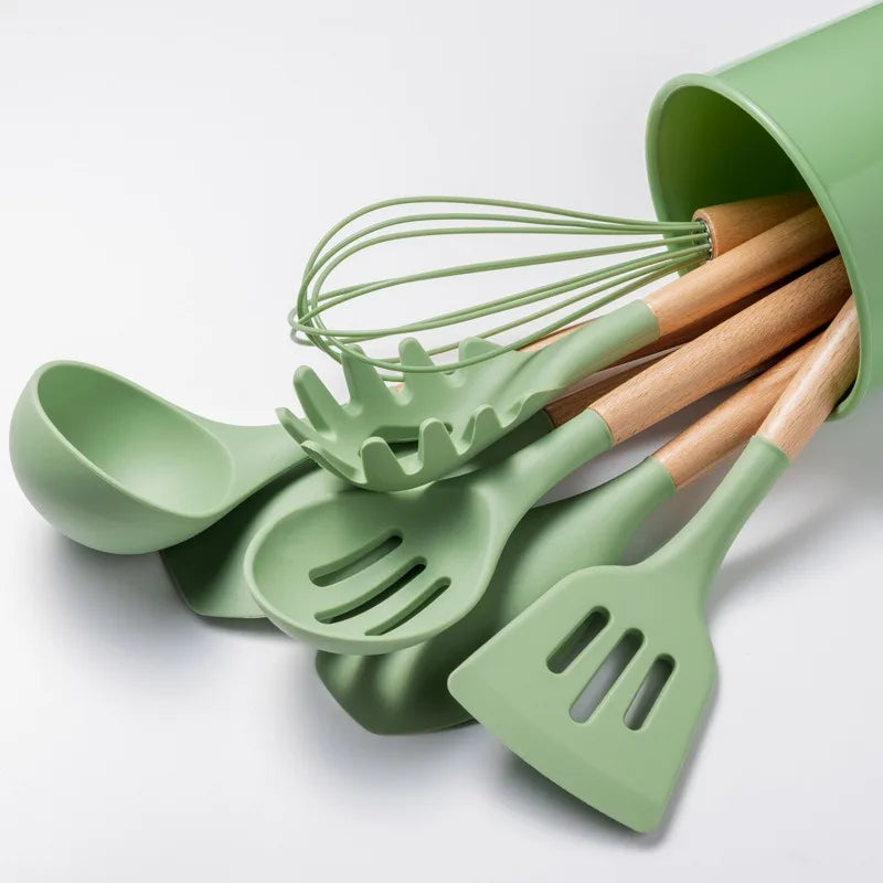 Utensilios de silicona verde aguacate, juego de herramientas de cocina con mango de madera, espátula antiadherente, cucharón, batidores de huevos, pala, nuevo