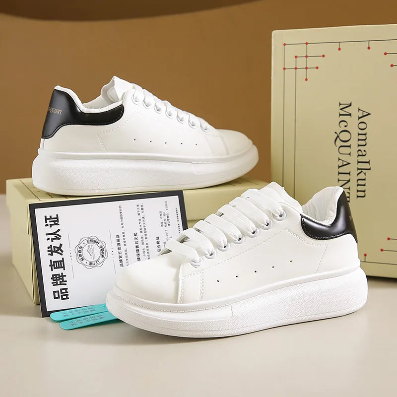 Wholesale Hot Selling Autumn White Sneakers Women Height Increasing Walking Style Casual Shoes Brand for Couple
