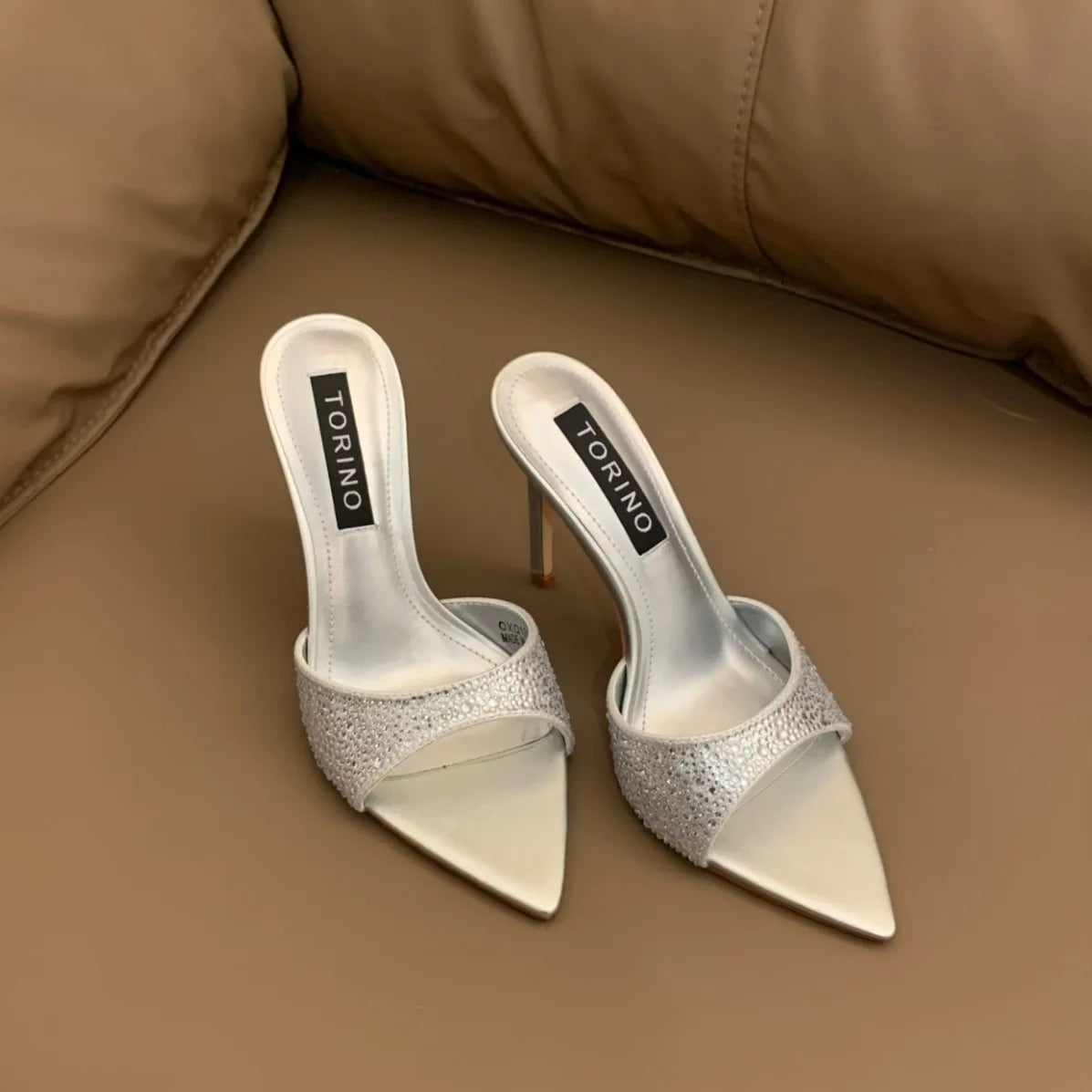 2026 Summer Autumn New Elegant Pointed Toe Peep Toe Stiletto Heel Strap Sandals Women's Light Luxury Sexy Rhinestone