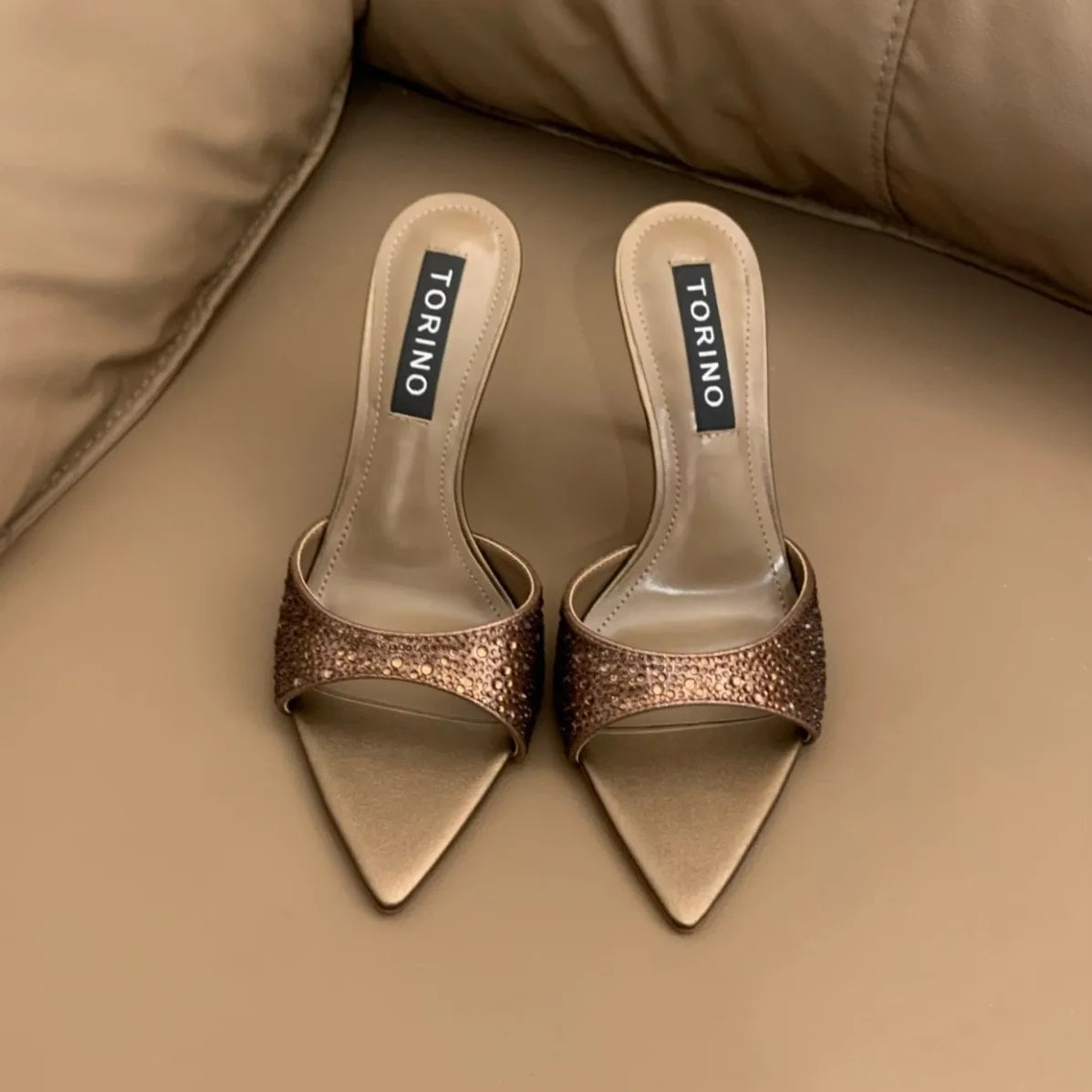 2026 Summer Autumn New Elegant Pointed Toe Peep Toe Stiletto Heel Strap Sandals Women's Light Luxury Sexy Rhinestone