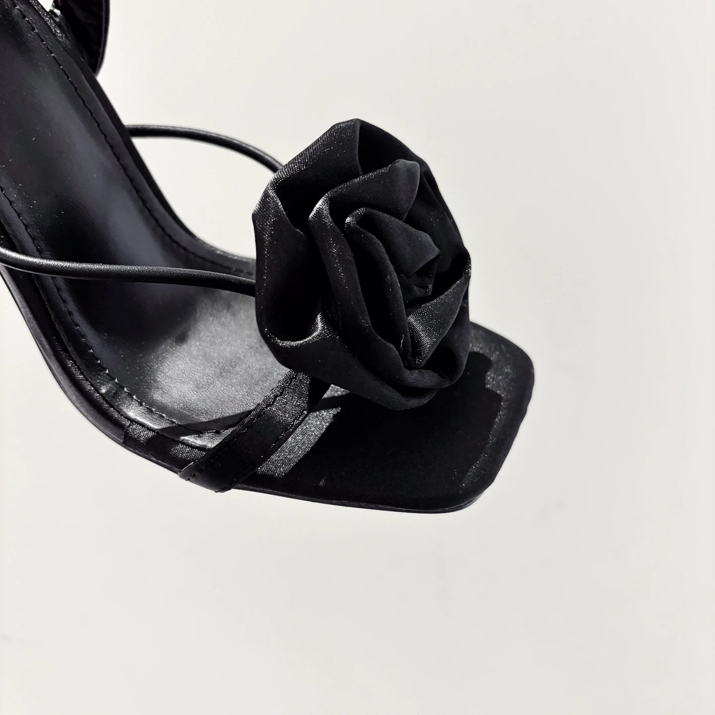 Fairy Style  Sandals 2025 Summer New Fashion Flower square Head with Skirt High-heeled Shoes