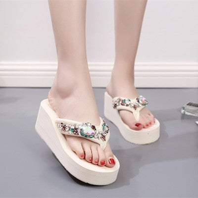 New Style Rhinestone Thick-Soled Beach Slippers for Women Summer Platform Soft-Soled High-Heeled Flip-Flops Fashionable Vacation Heightening Sandals