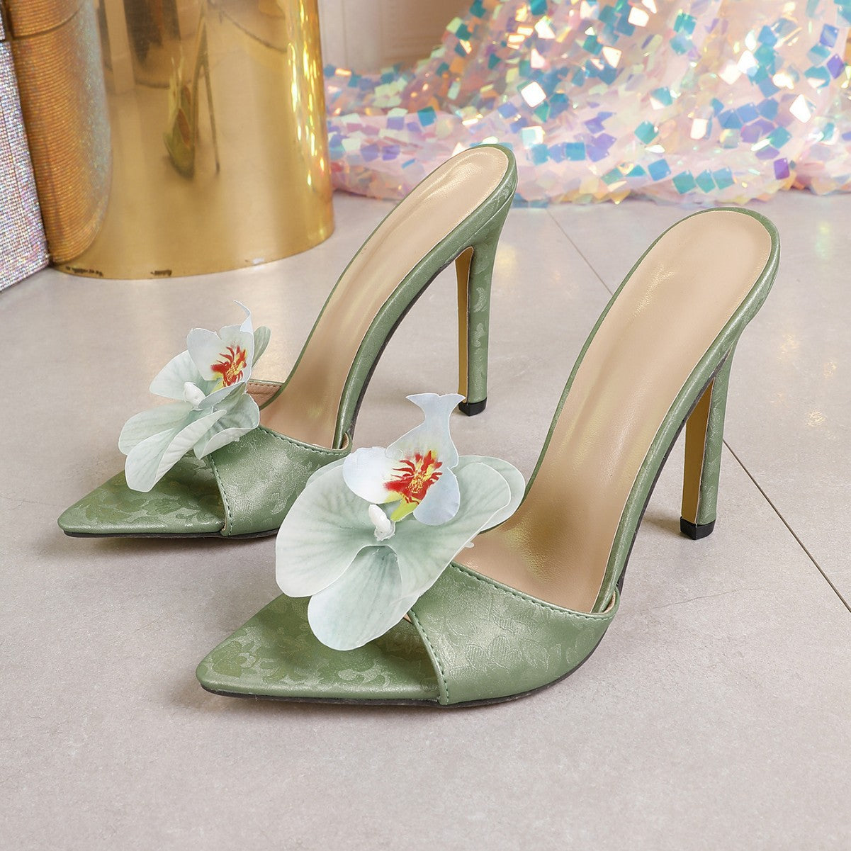 On Feet & in Love Flower-Decorated Open-Toe High-Heeled Sandals for Women, Autumn Outdoor Beach Shoes, European and American Style