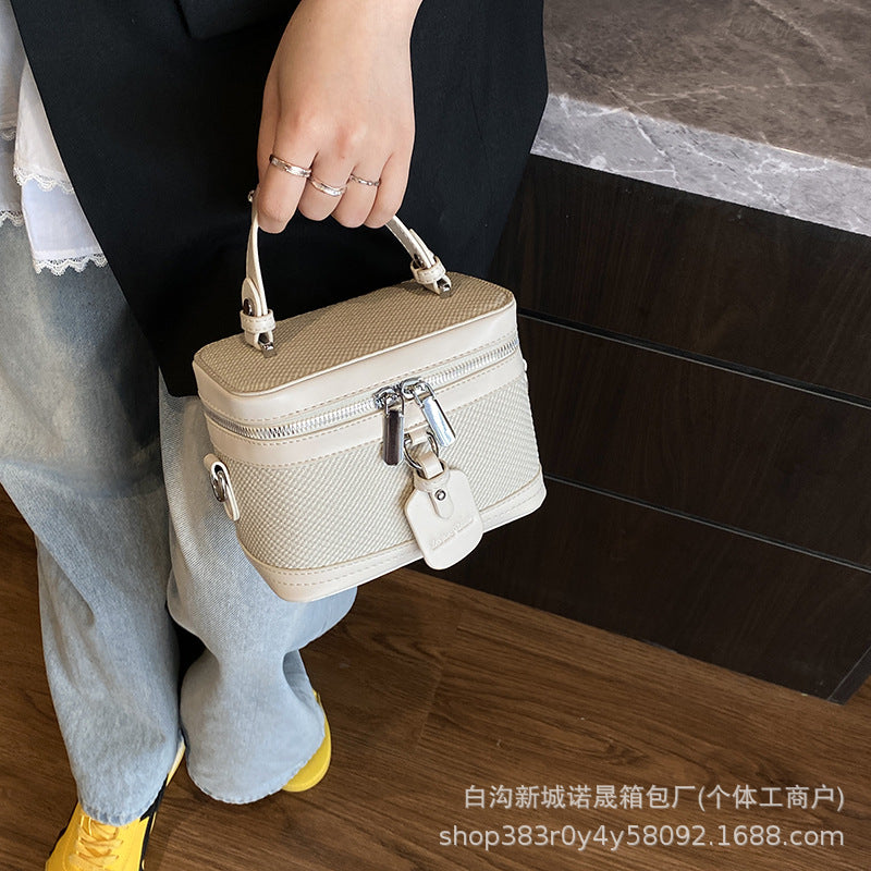 Manufacturer Wholesale Elegant Small Handbag for Women 2025 New Trendy Fashion Small Square Bag High Quality Texture Crossbody Small Bag