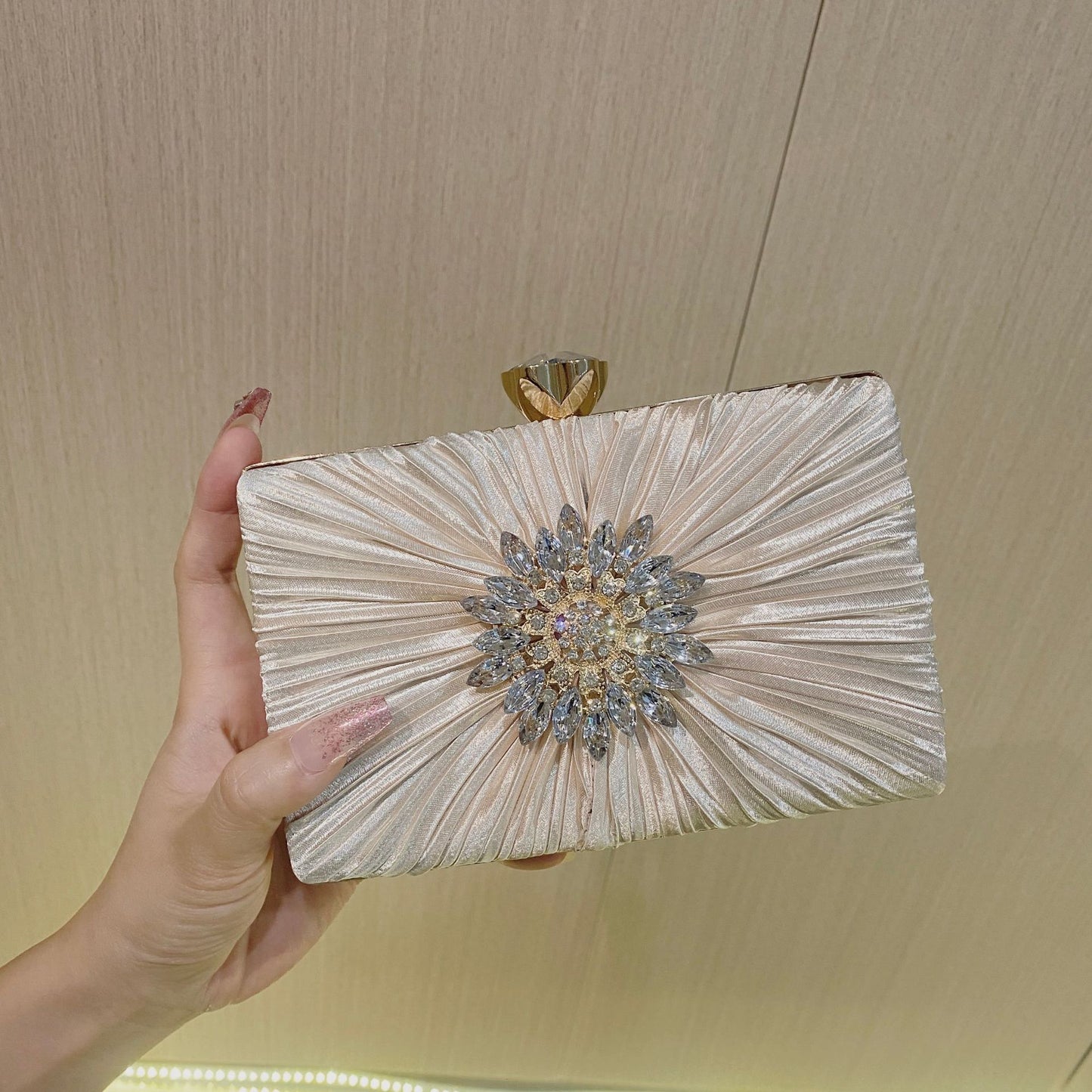New Amazon Cross Border Birthday Wedding Banquet Evening Bag Pleated Shiny Rhinestone Dress Evening Bag Joker Bag