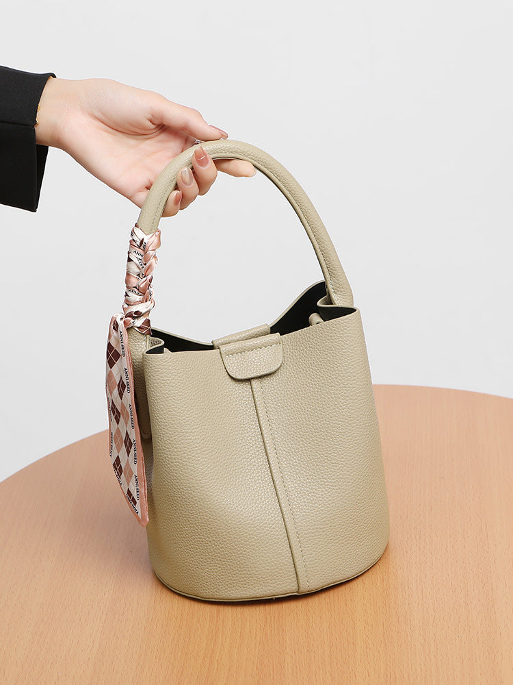 Hong Kong Counter Bag 2025 New Trendy Women's Bag Shoulder Crossbody Bag Summer High-End Genuine Leather Handbag Bucket Bag