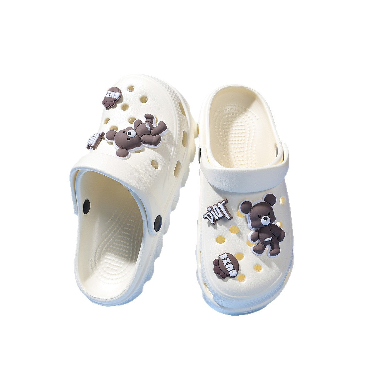 Women's Clogs for Summer 2025, New Style, Non-Slip, Odor-Resistant, Closed-Toe, Thick-Soled Beach Sandals, Wholesale