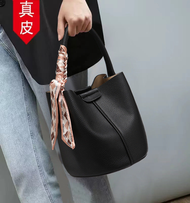 Hong Kong Counter Bag 2025 New Trendy Women's Bag Shoulder Crossbody Bag Summer High-End Genuine Leather Handbag Bucket Bag