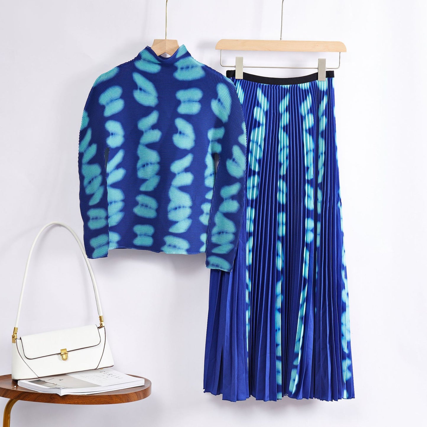 Half-high Collar Printed Base Shirt Autumn Cross-border European Shirt Two-piece Set Slimming Pleated Skirt Fashion suit
