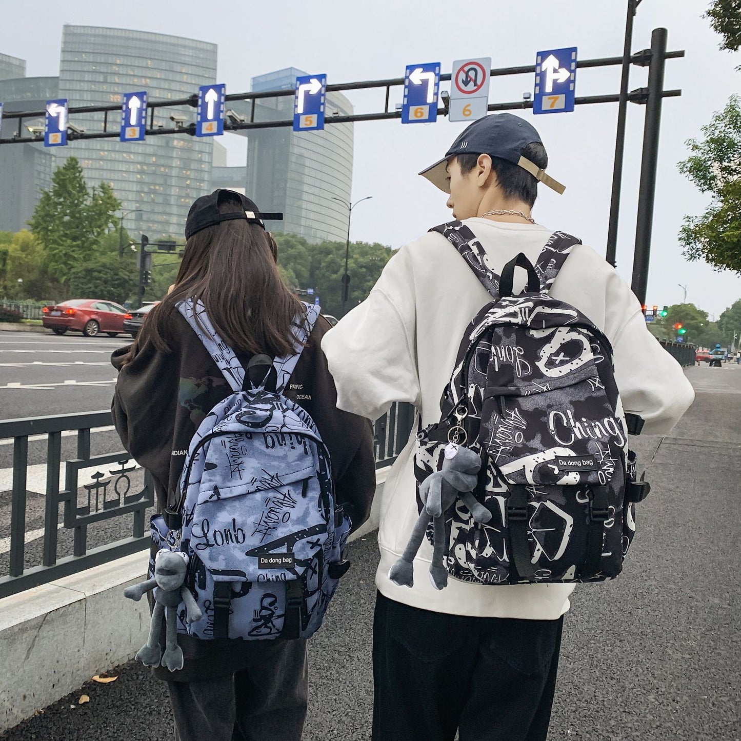 Trendy Brand Backpack Fashion Trendy Cool Large Capacity Graffiti Backpack Men's and Women's Casual College Student Schoolbag Male Junior High School Students