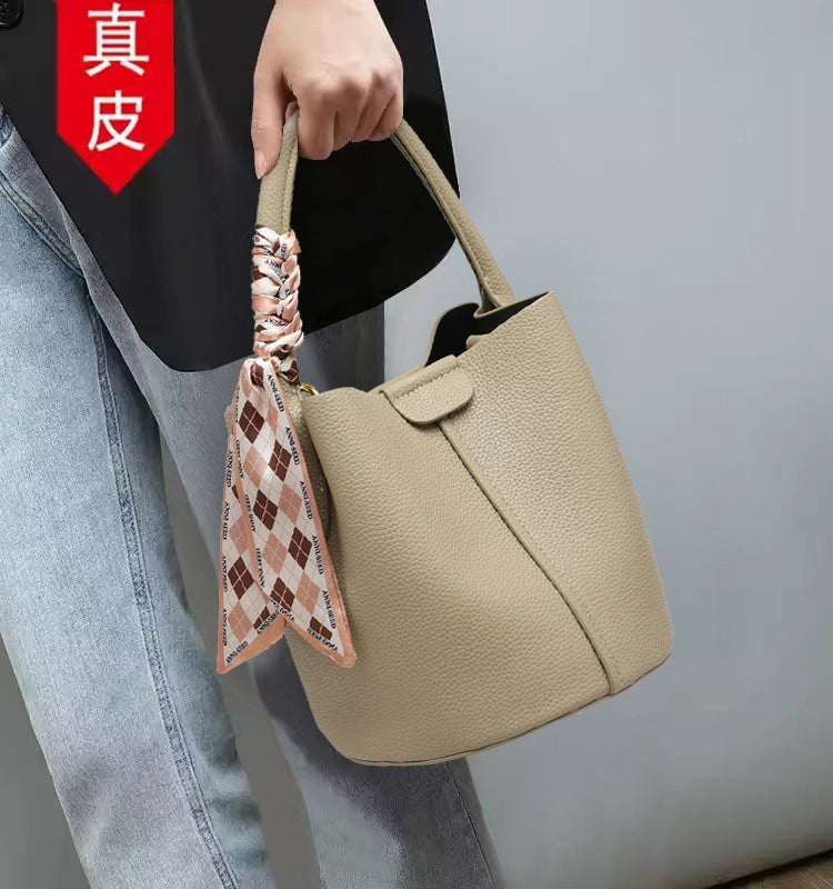 Hong Kong Counter Bag 2025 New Trendy Women's Bag Shoulder Crossbody Bag Summer High-End Genuine Leather Handbag Bucket Bag
