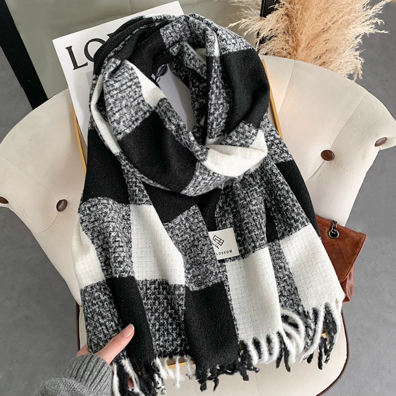 Plaid scarf women's winter high-end feeling thick warm scarf contrast color Korean version of Joker student winter explosions wholesale