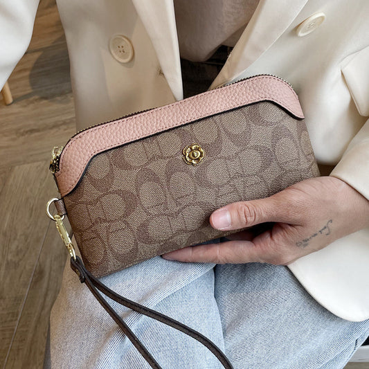 2025 New Handbags Women's Small Bags Fashionable Shoulder Crossbody Bags Trendy Wallets Women's Long Mobile Phone Bags Mom's Style