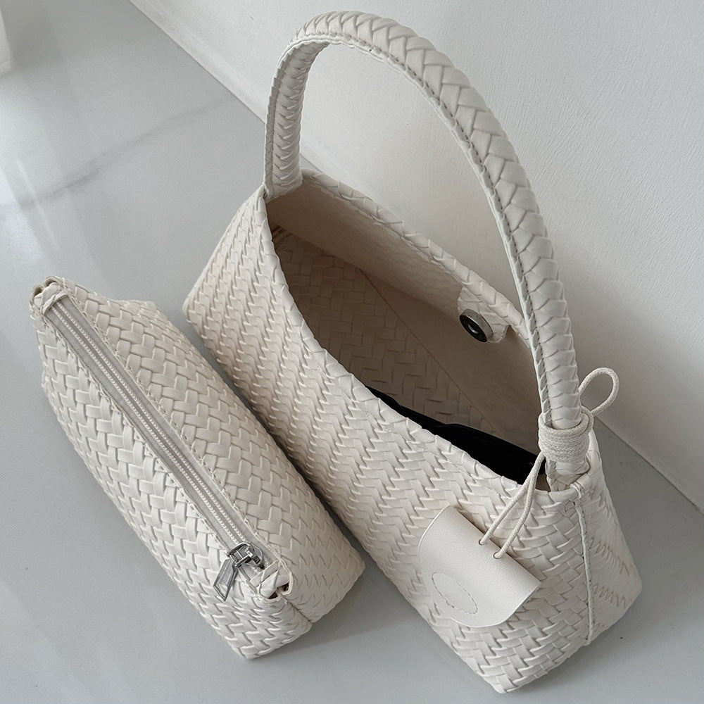 French-Style Handbag with a High-End Feel, Fashionable and Light Luxury Underarm Bag, Niche Retro Baguette Bag, Commuter Woven Bag