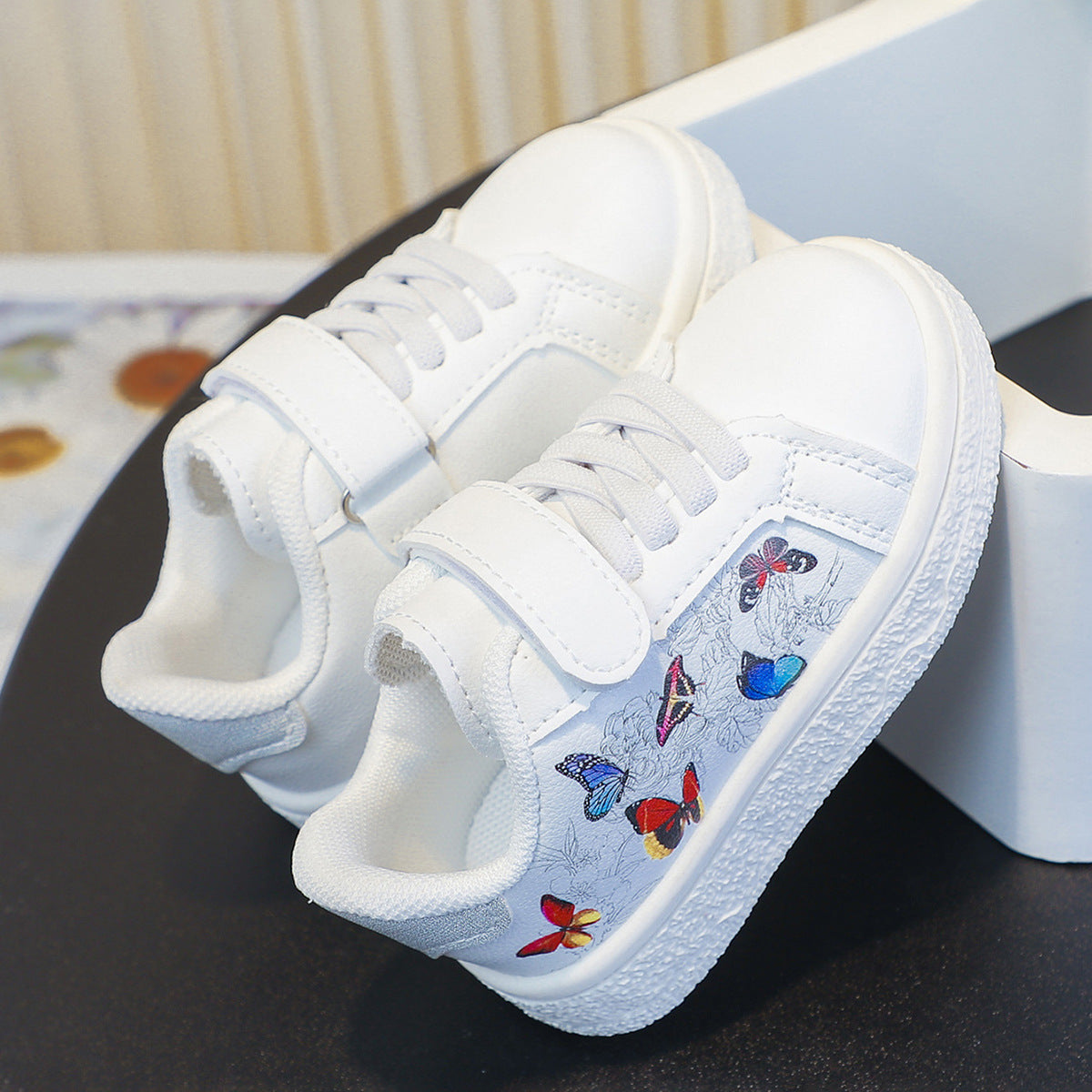 Children's Shoes Girls' Shoes 2025 New Spring and Autumn Children's Thick-Soled Bread Shoes Girls Cartoon Sports Shoes