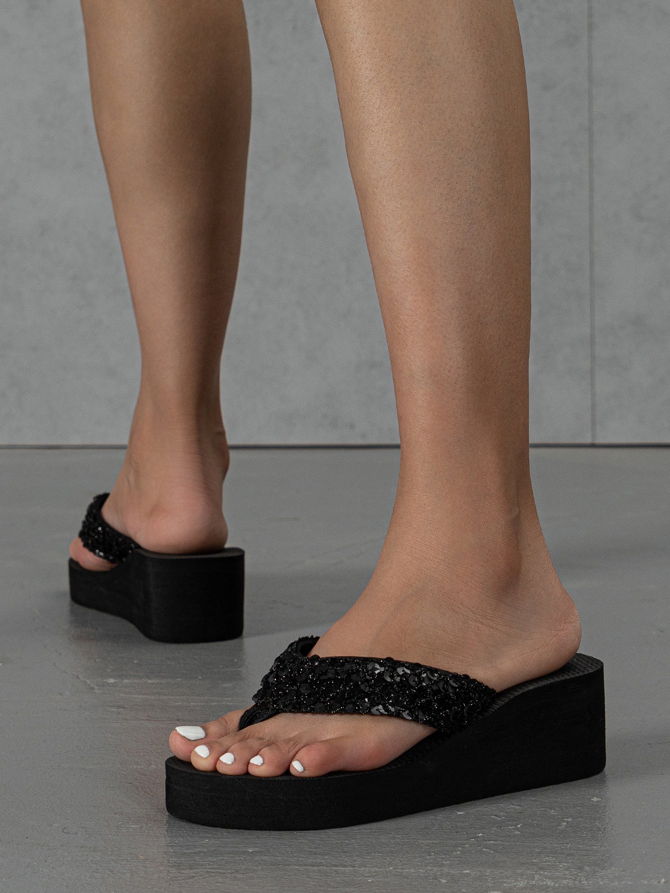 2024 Summer foreign trade cross-border classic sequined wedge sandals Flip Flops