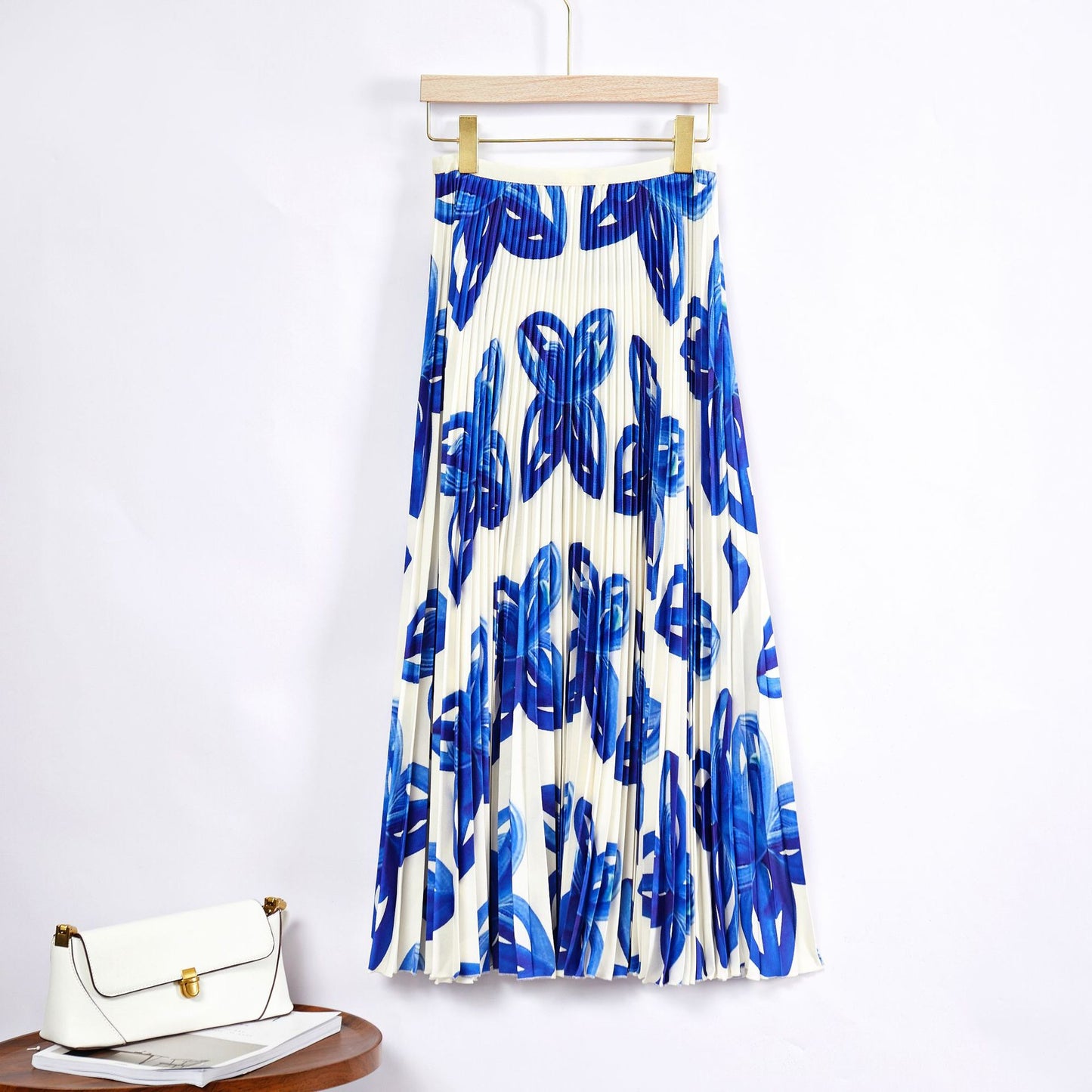 Miyake Casual Suit for Women, Autumn New Fashion, European High-End Top with Printed Pleated Skirt Two-Piece Set