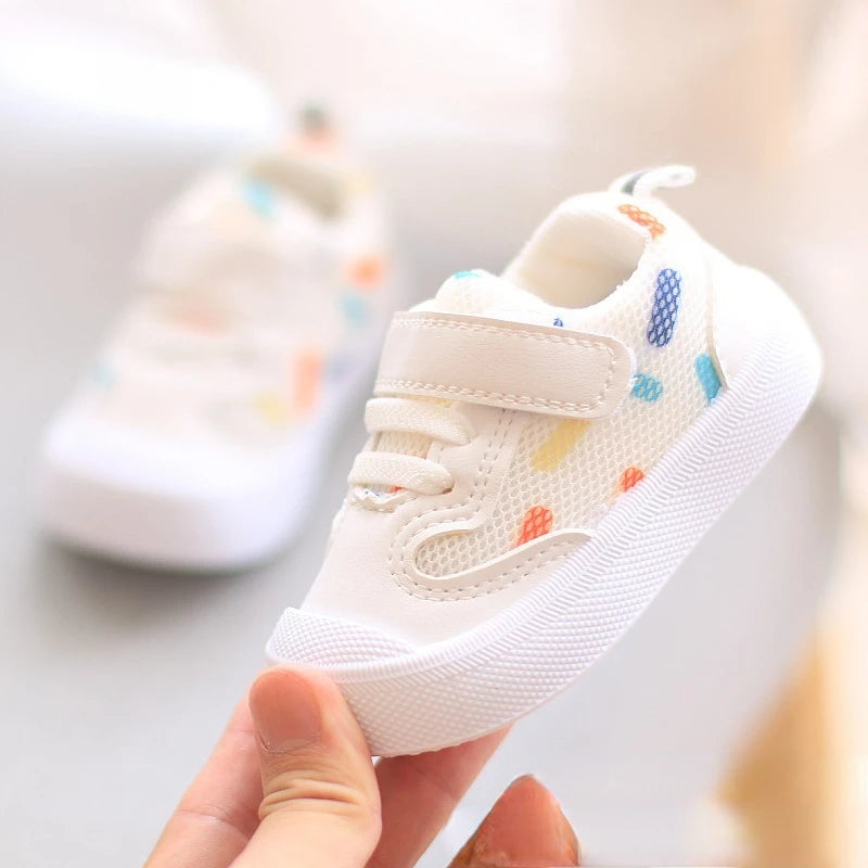 Zapatos Niña Zapatos para caminar de bebé otoño nueva suela suave Zapatos casuales de niño cara de malla zapato deportivo para niña recién nacida Zapatos de bebé Zapatillas