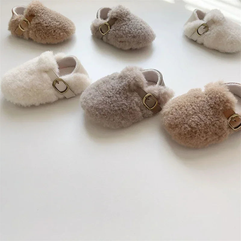 Otoño Invierno, zapatos para bebés, niños y niñas, zapatos gruesos de felpa para bebés, zapatos cómodos de suela blanda para niños pequeños, zapatos para caminar