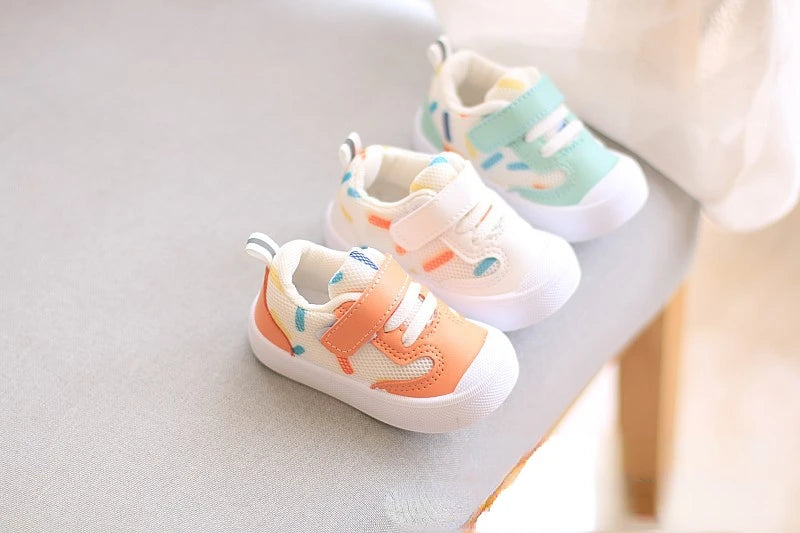 Zapatos Niña Zapatos para caminar de bebé otoño nueva suela suave Zapatos casuales de niño cara de malla zapato deportivo para niña recién nacida Zapatos de bebé Zapatillas