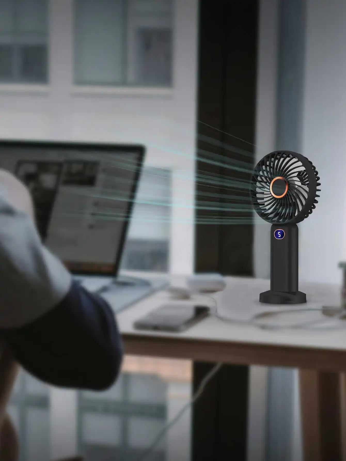 Ventilador portátil de mano, miniventilador recargable por USB, pantalla Digital, ajuste de 5 velocidades, adecuado para viajes, exteriores, oficina y hogar